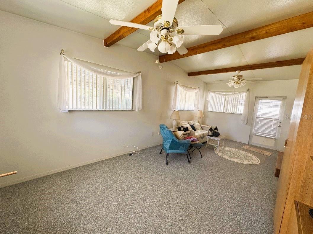 102 WILLOW LN, LEESBURG, FL, 34748