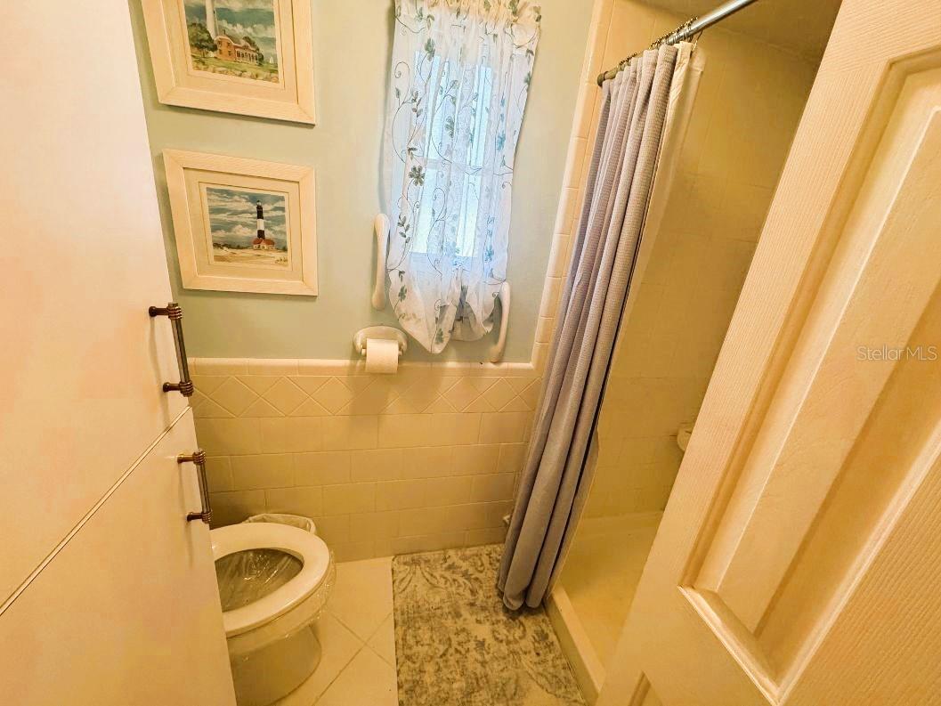 102 WILLOW LN, LEESBURG, FL, 34748