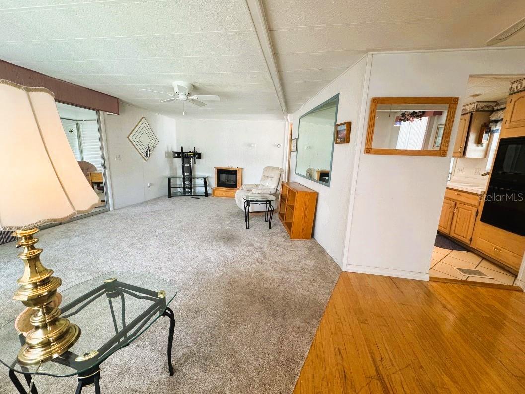 102 WILLOW LN, LEESBURG, FL, 34748