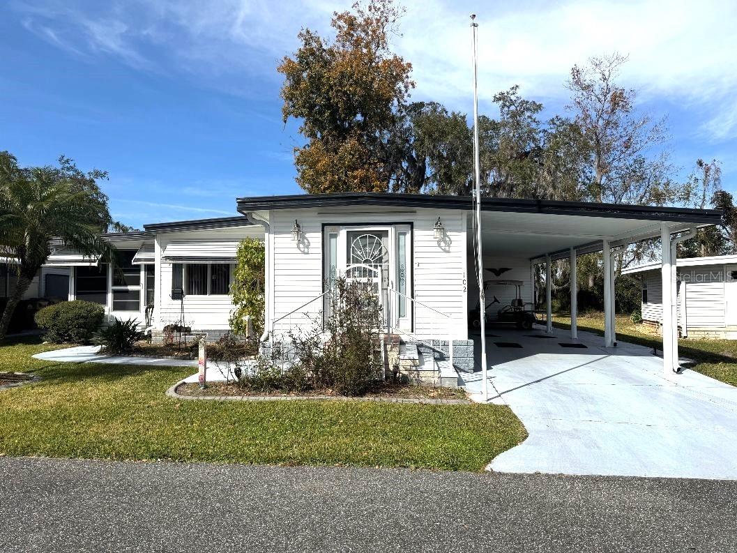 102 WILLOW LN, LEESBURG, FL, 34748