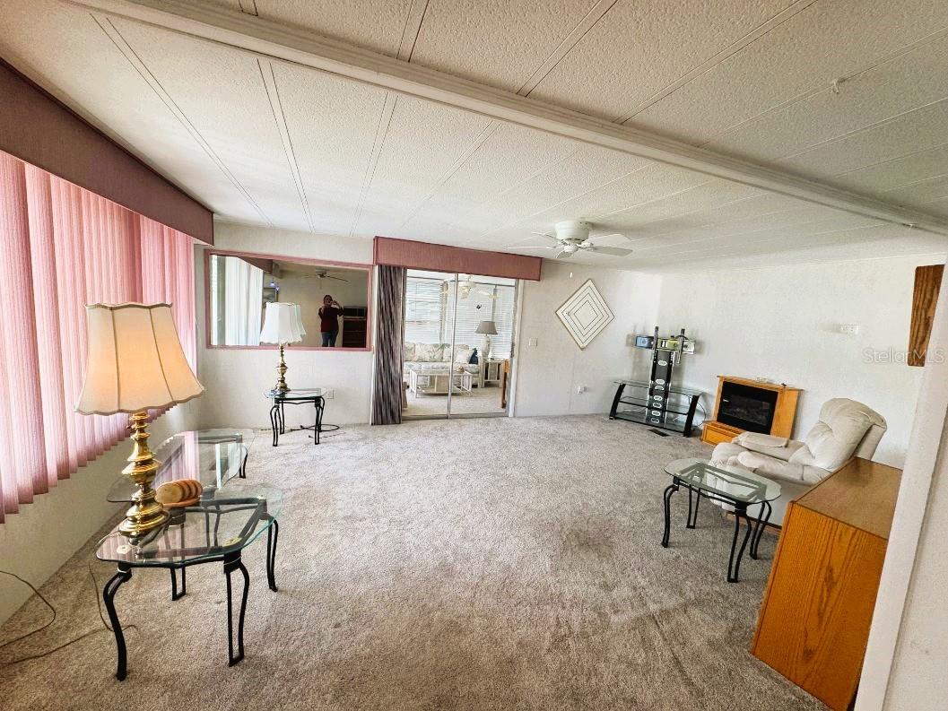 102 WILLOW LN, LEESBURG, FL, 34748