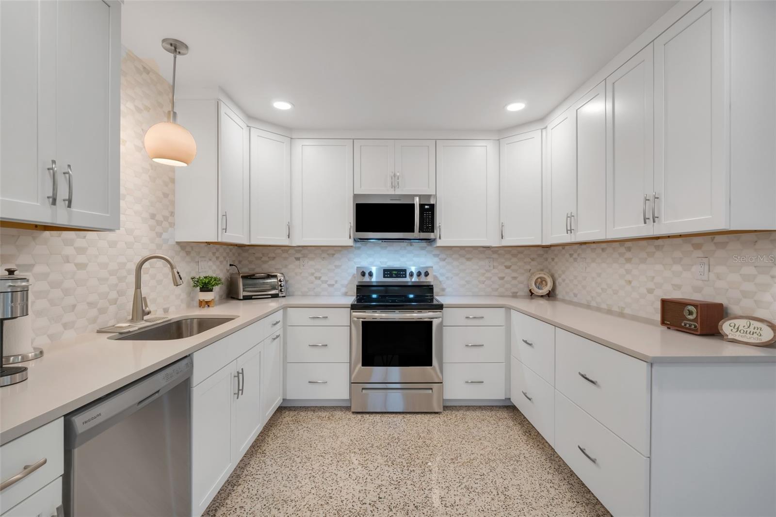 190 LINDEN ST, CLERMONT, FL, 34711