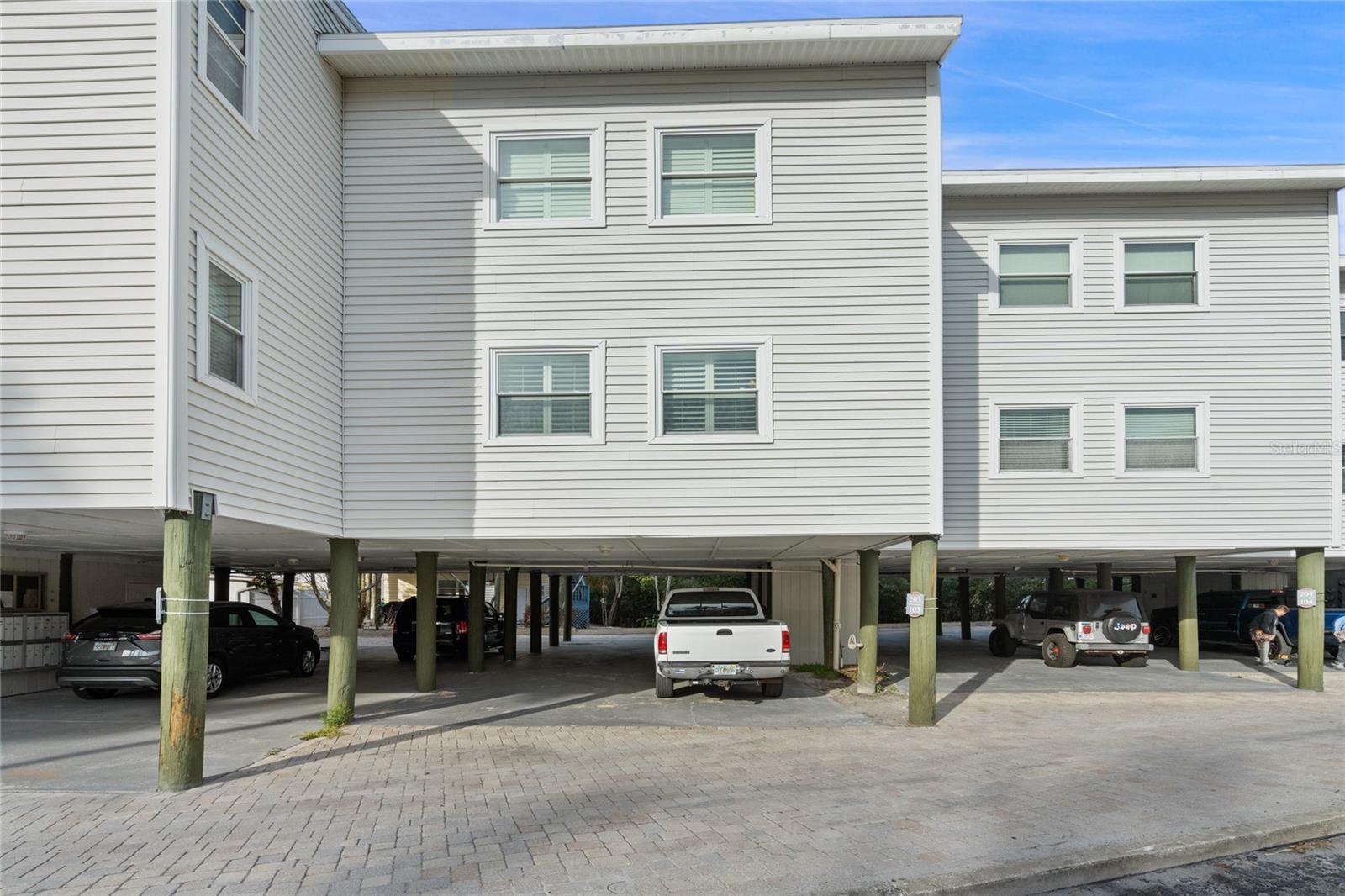 19727 GULF BLVD #103, INDIAN SHORES, FL, 33785