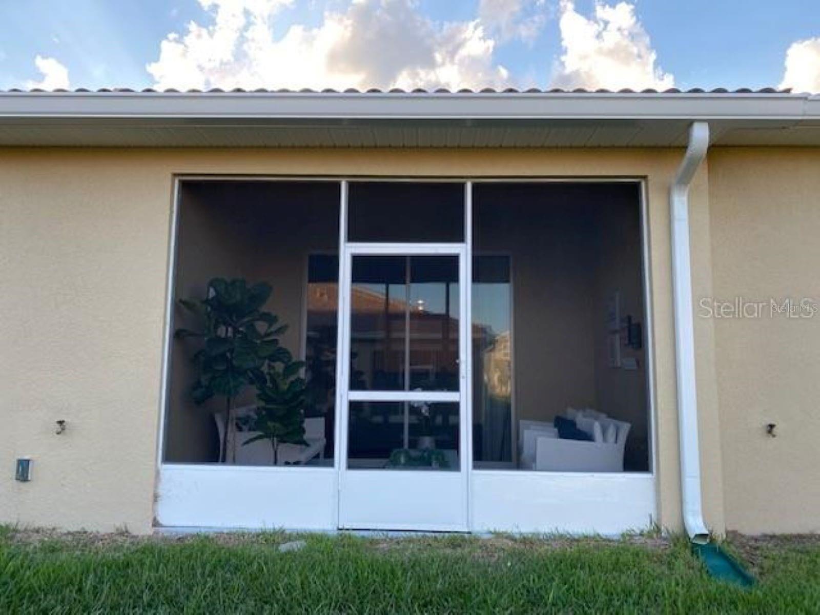 1077 QUAKER RIDGE LN, DAVENPORT, FL, 33896