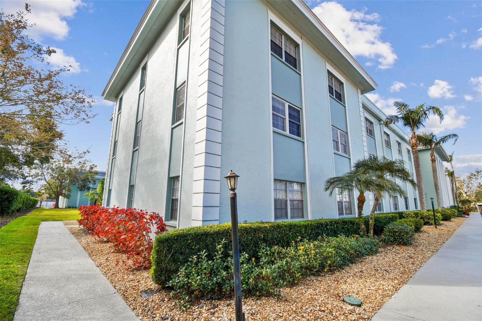 701 POINSETTIA RD #302, BELLEAIR, FL, 33756