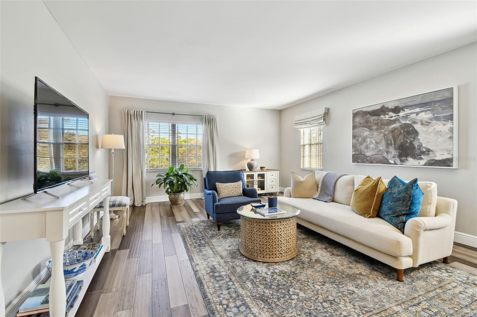 701 POINSETTIA RD #302, BELLEAIR, FL, 33756