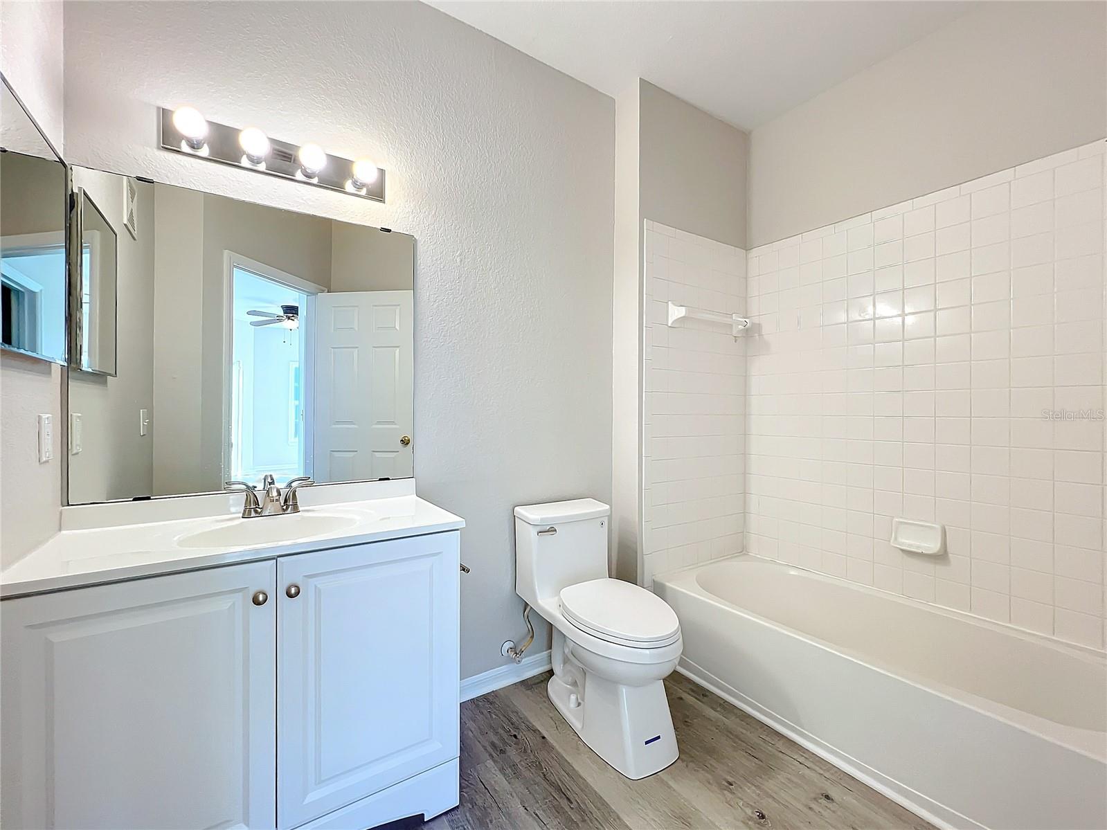 3751 CONROY RD #2320, ORLANDO, FL, 32839
