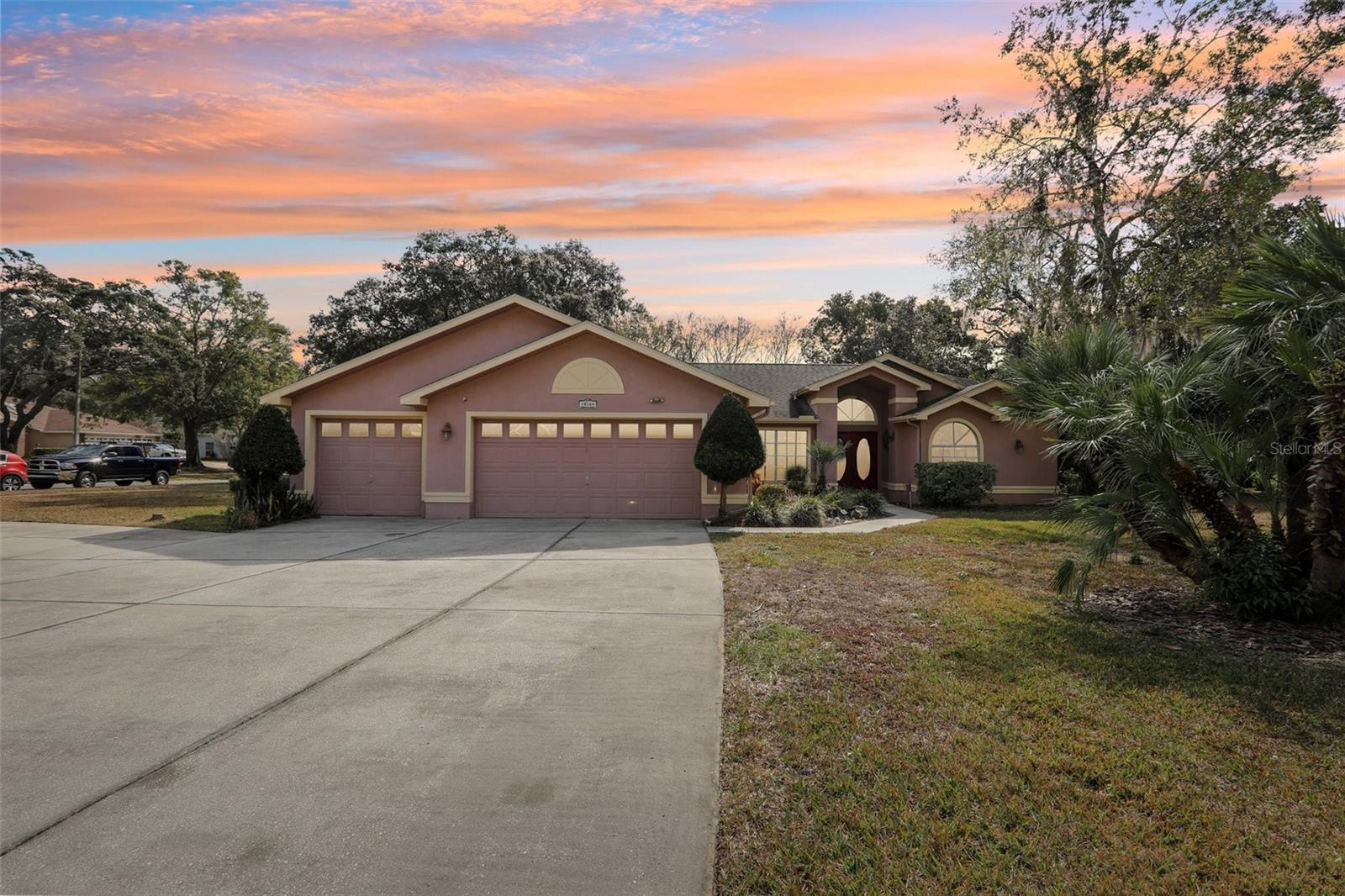 18164 WINDING OAKS BLVD, HUDSON, FL, 34667