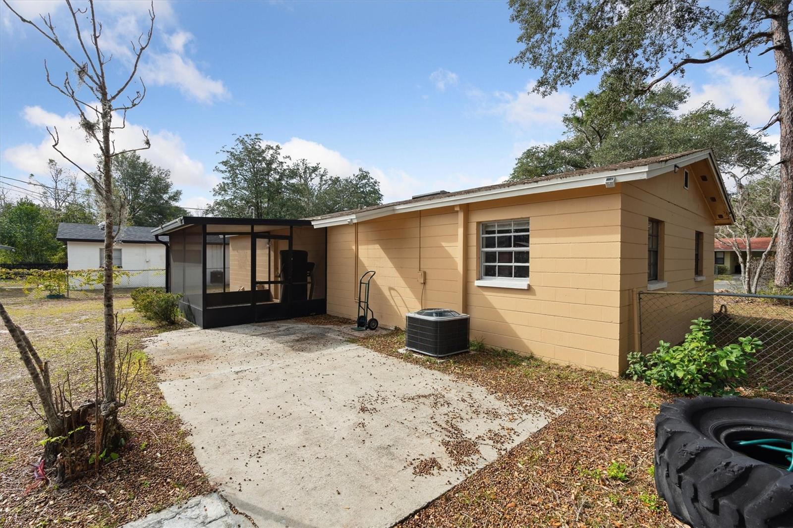 1039 SE 19TH TER, GAINESVILLE, FL, 32641