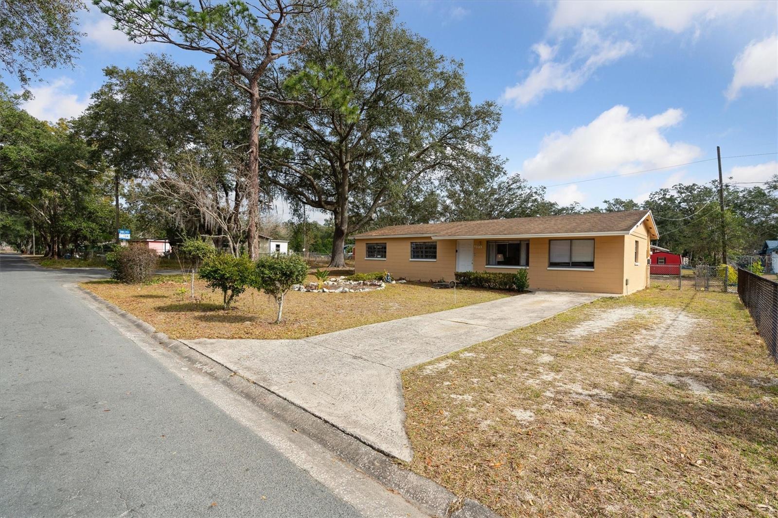 1039 SE 19TH TER, GAINESVILLE, FL, 32641