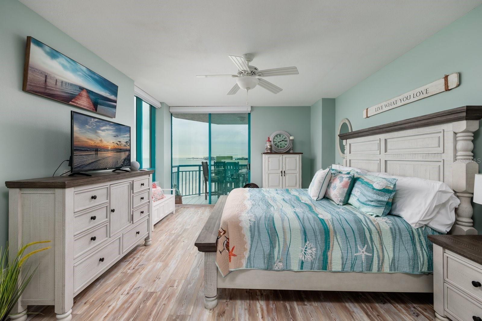 1520 GULF BLVD #1404, CLEARWATER BEACH, FL, 33767
