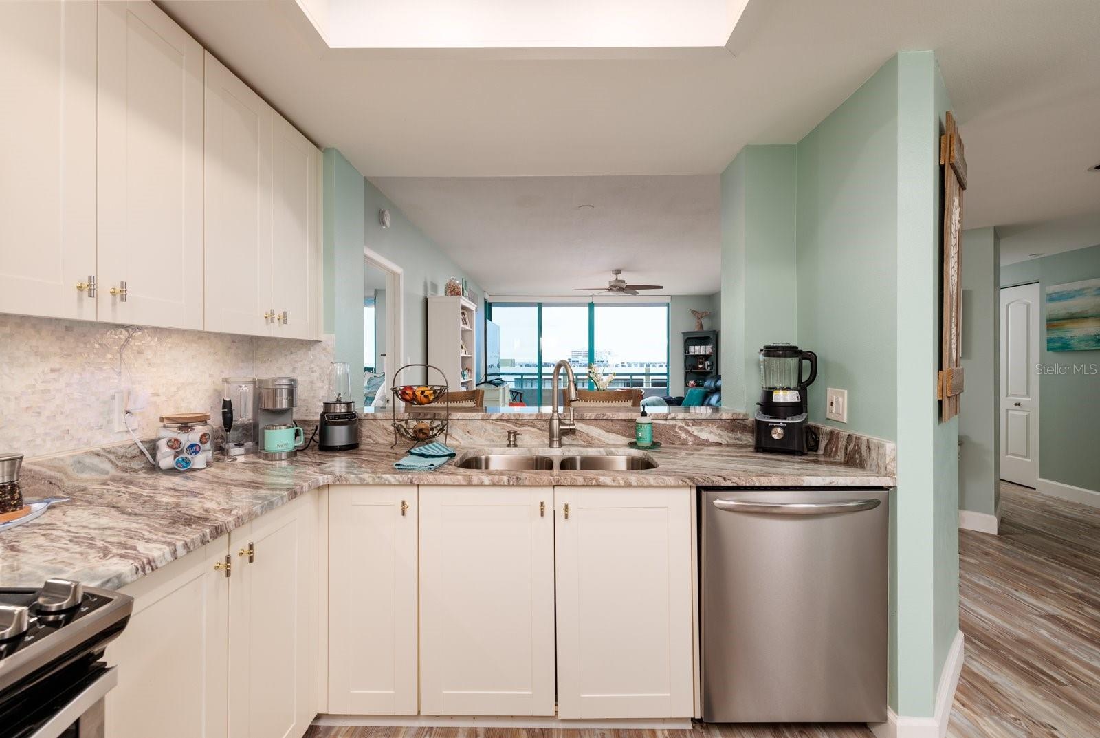 1520 GULF BLVD #1404, CLEARWATER BEACH, FL, 33767
