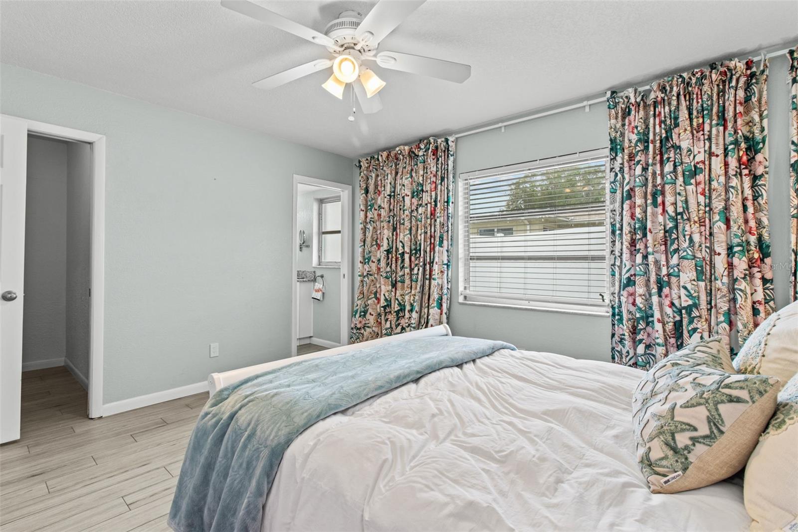 6950 113TH ST, SEMINOLE, FL, 33772