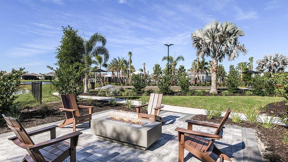 8125 MOONBEAM AVE, SARASOTA, FL, 34241
