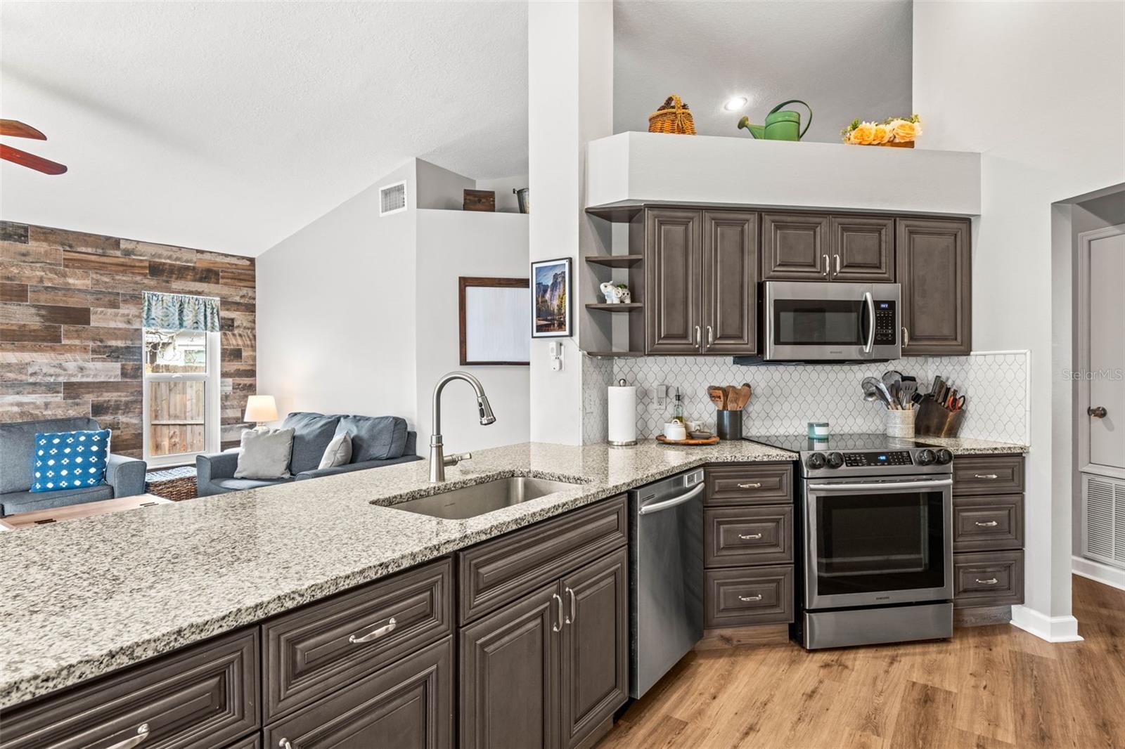 1610 ALLENTON AVE, BRANDON, FL, 33511