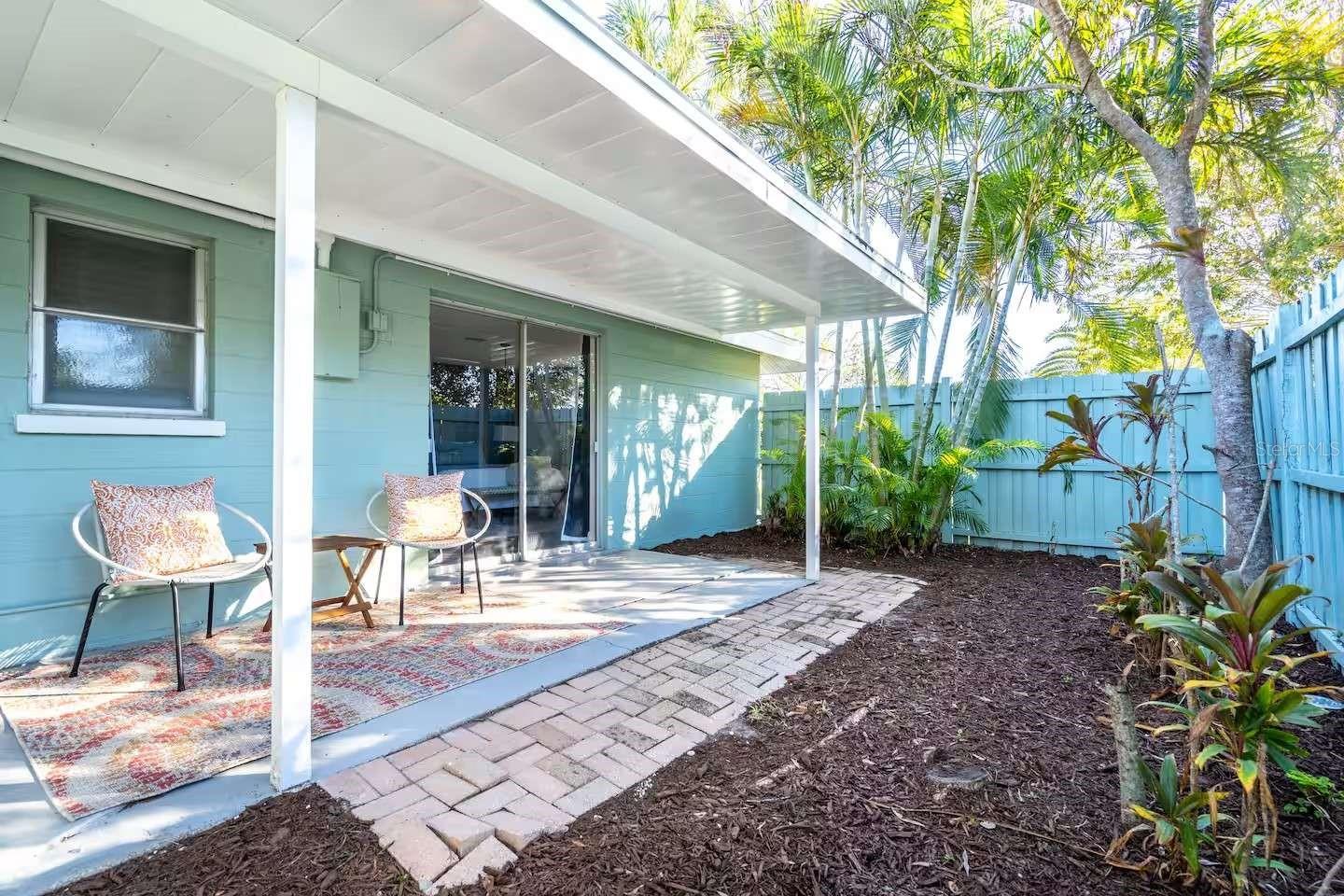 5105 W COUNTRY CLUB DR, SARASOTA, FL, 34243