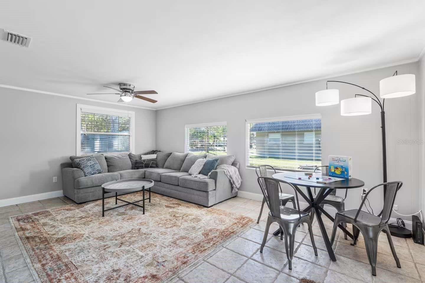 5105 W COUNTRY CLUB DR, SARASOTA, FL, 34243