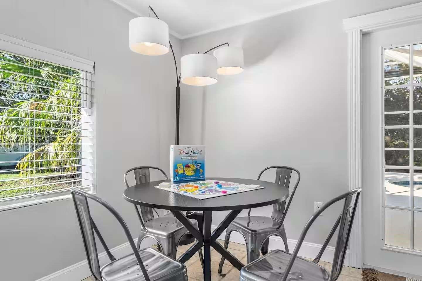 5105 W COUNTRY CLUB DR, SARASOTA, FL, 34243