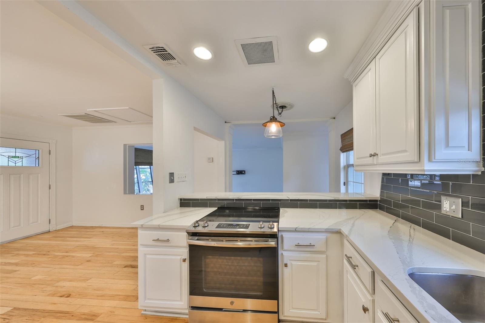 4619 W BAY VILLA AVE, TAMPA, FL, 33611