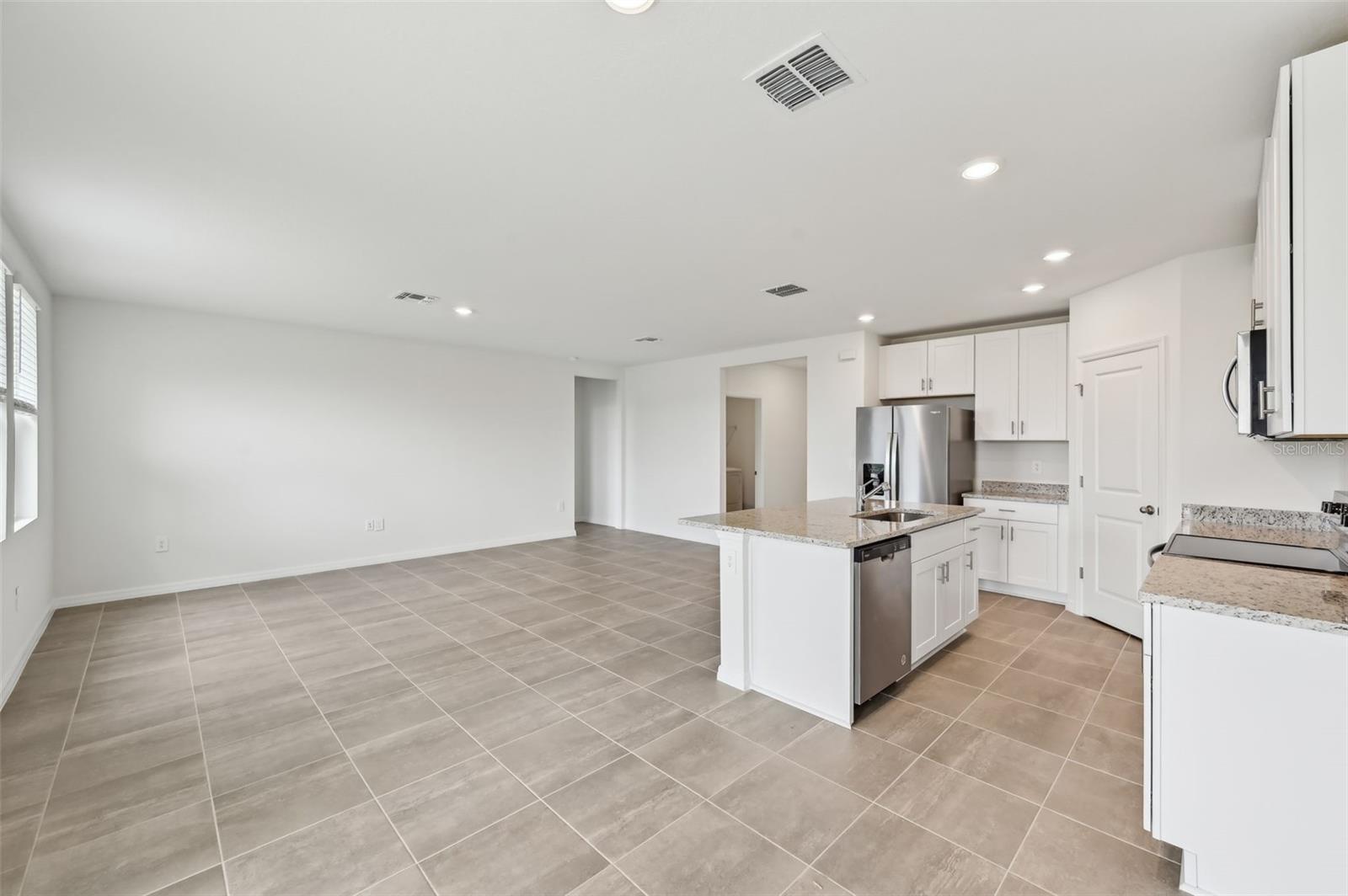 225 LAZY SHORE DR, NOKOMIS, FL, 34275