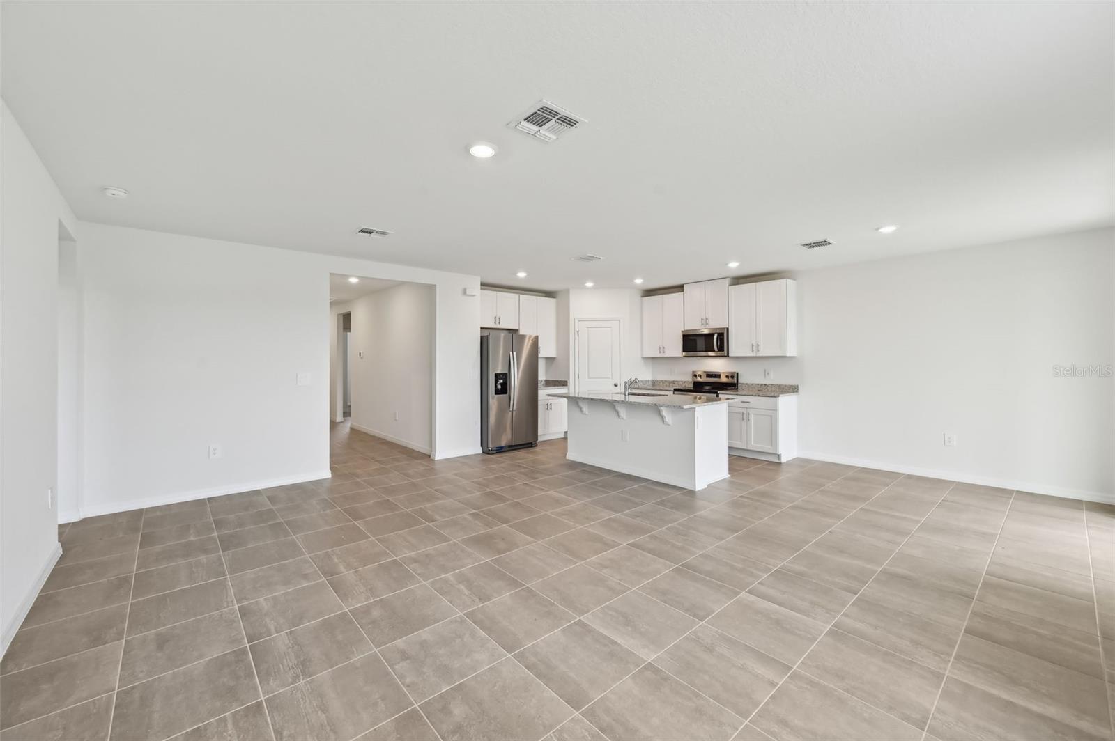 225 LAZY SHORE DR, NOKOMIS, FL, 34275