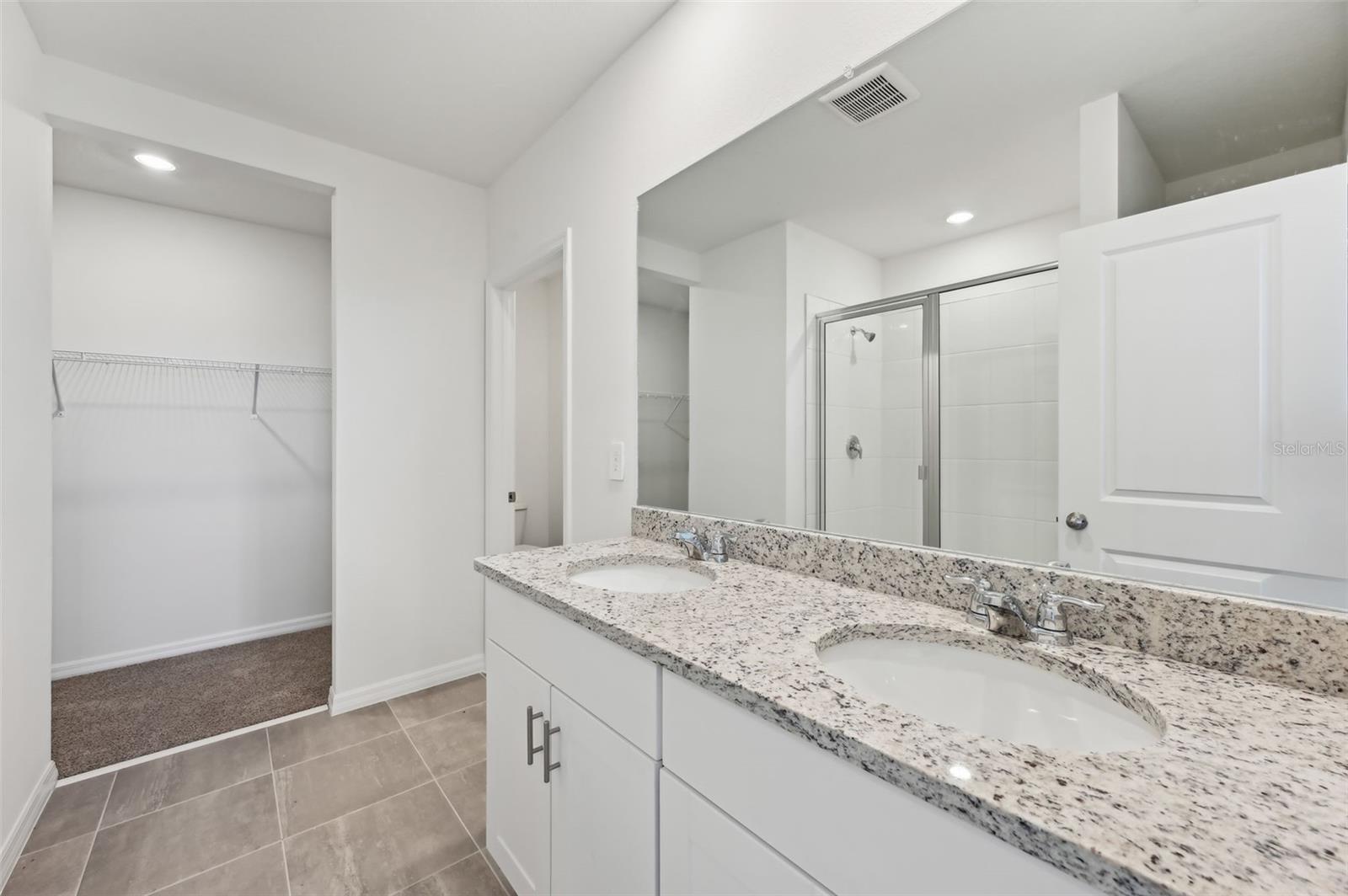 225 LAZY SHORE DR, NOKOMIS, FL, 34275