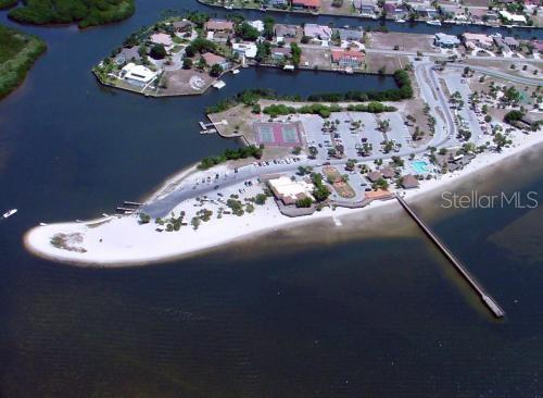 140 LELAND ST SW, PORT CHARLOTTE, FL, 33952