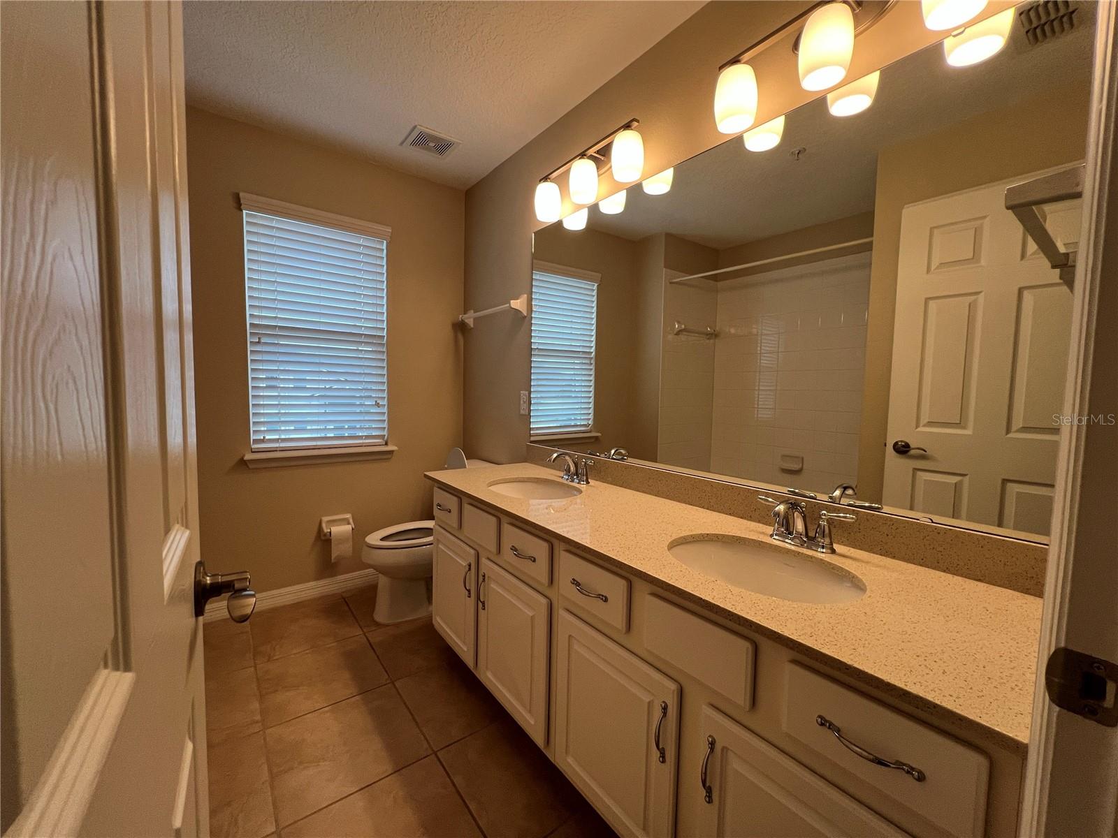 8574 DUFFERIN LN, ORLANDO, FL, 32832