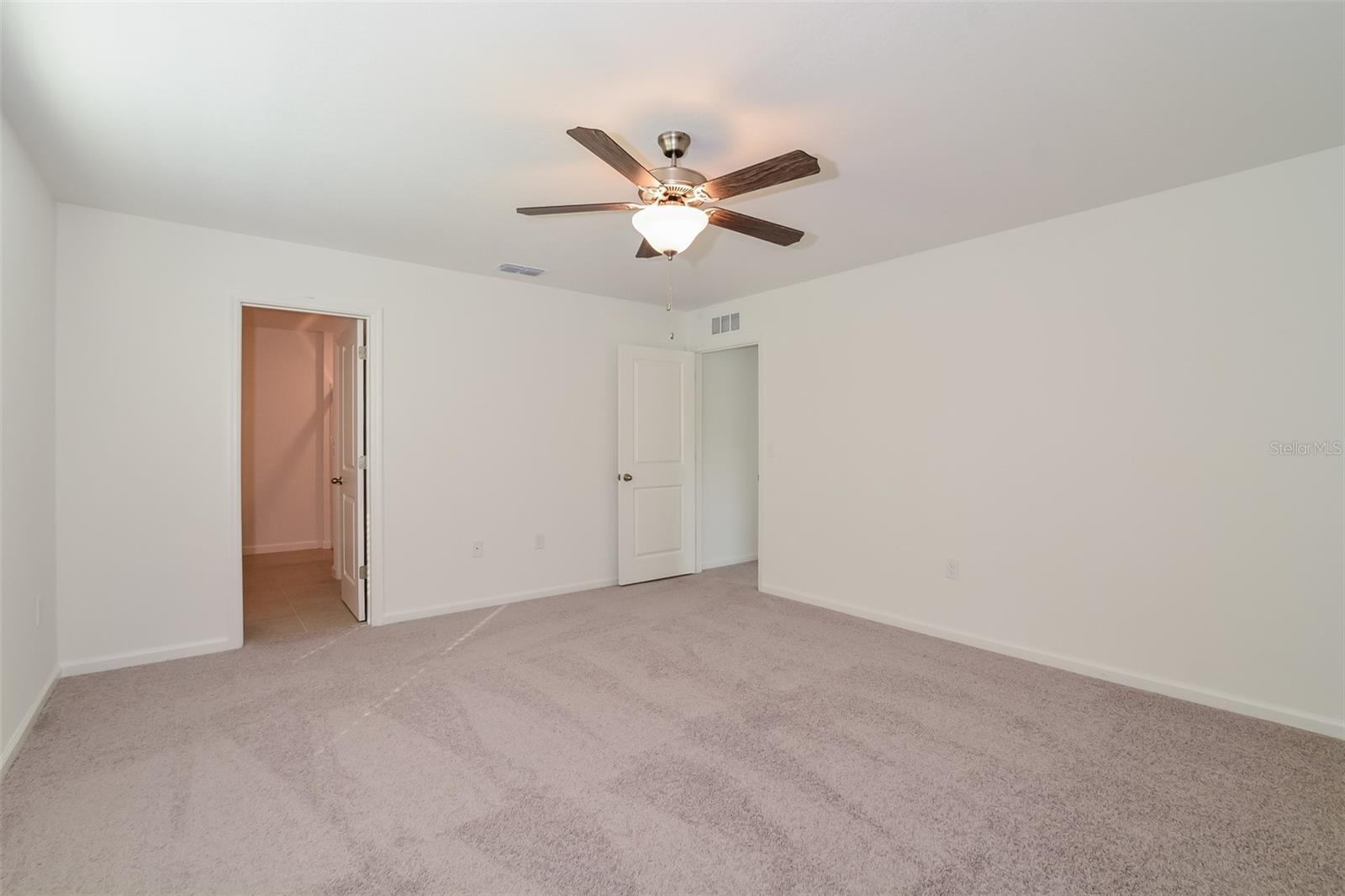 2077 HEMINGWAY CIR, GROVELAND, FL, 34736
