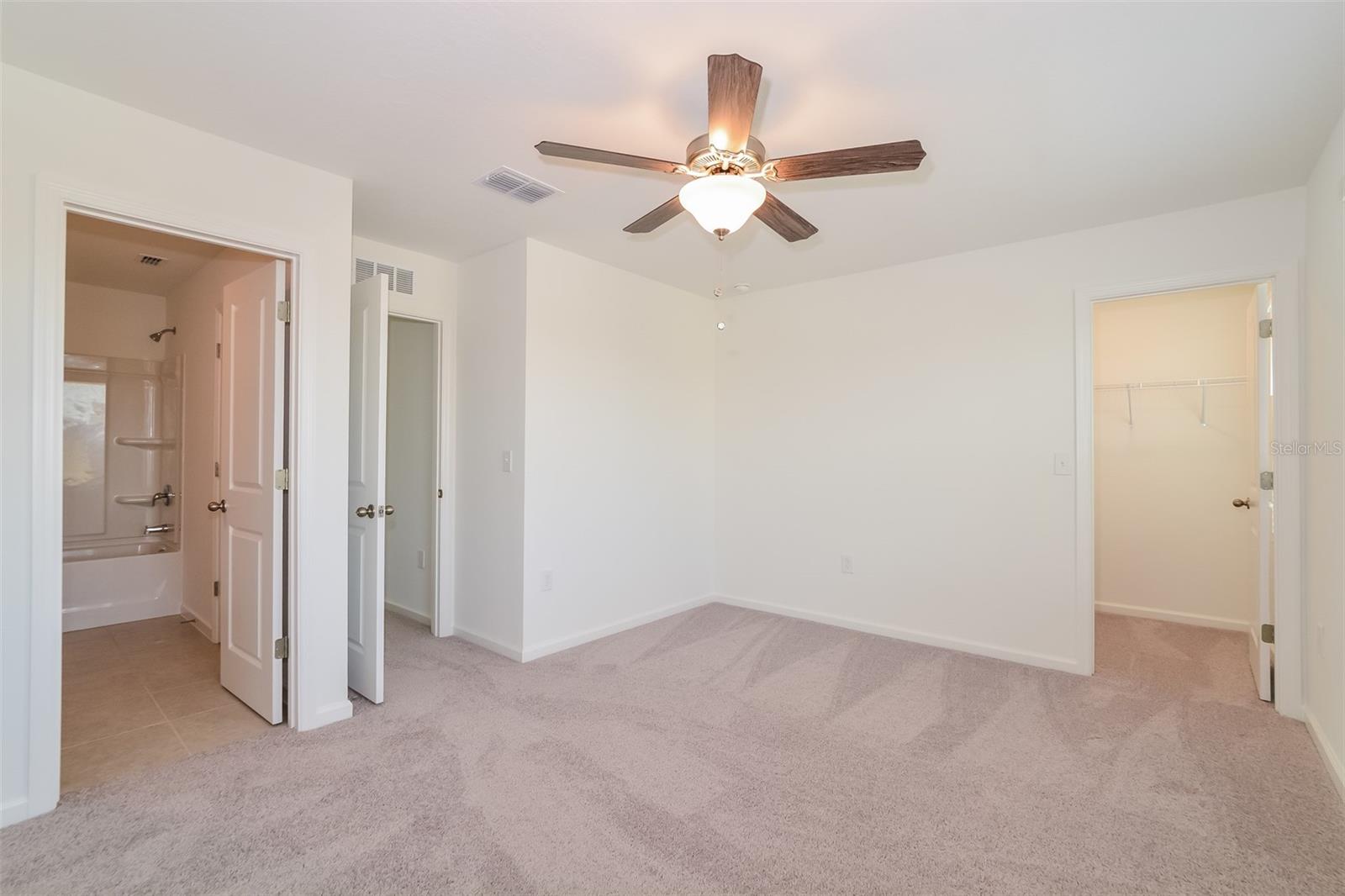 2077 HEMINGWAY CIR, GROVELAND, FL, 34736