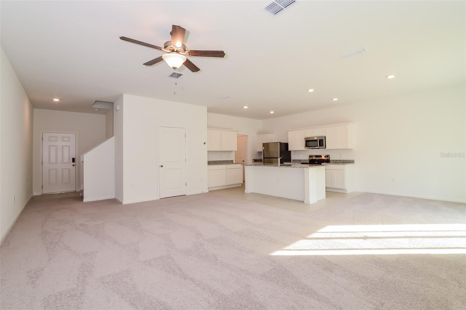 2077 HEMINGWAY CIR, GROVELAND, FL, 34736