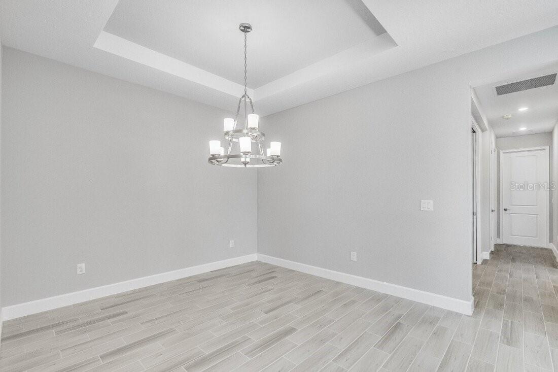 8109 MOONBEAM AVE, SARASOTA, FL, 34241