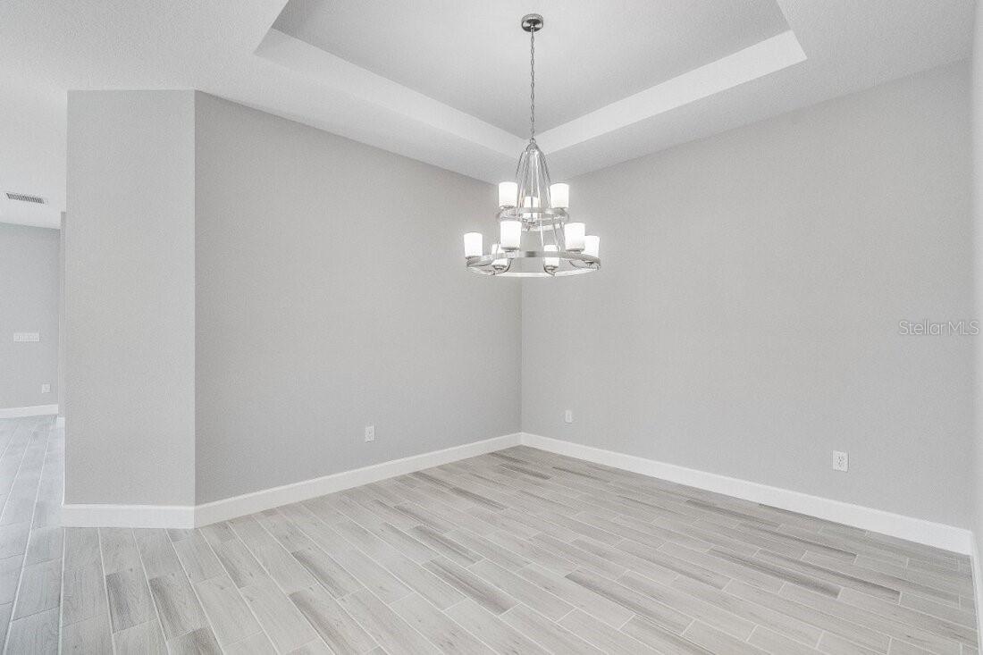 8109 MOONBEAM AVE, SARASOTA, FL, 34241