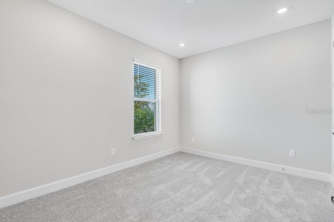 8109 MOONBEAM AVE, SARASOTA, FL, 34241