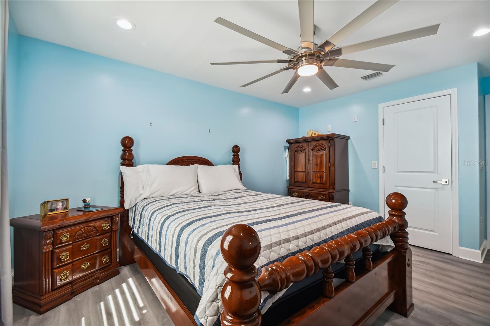 711 EAGLE LN, APOLLO BEACH, FL, 33572