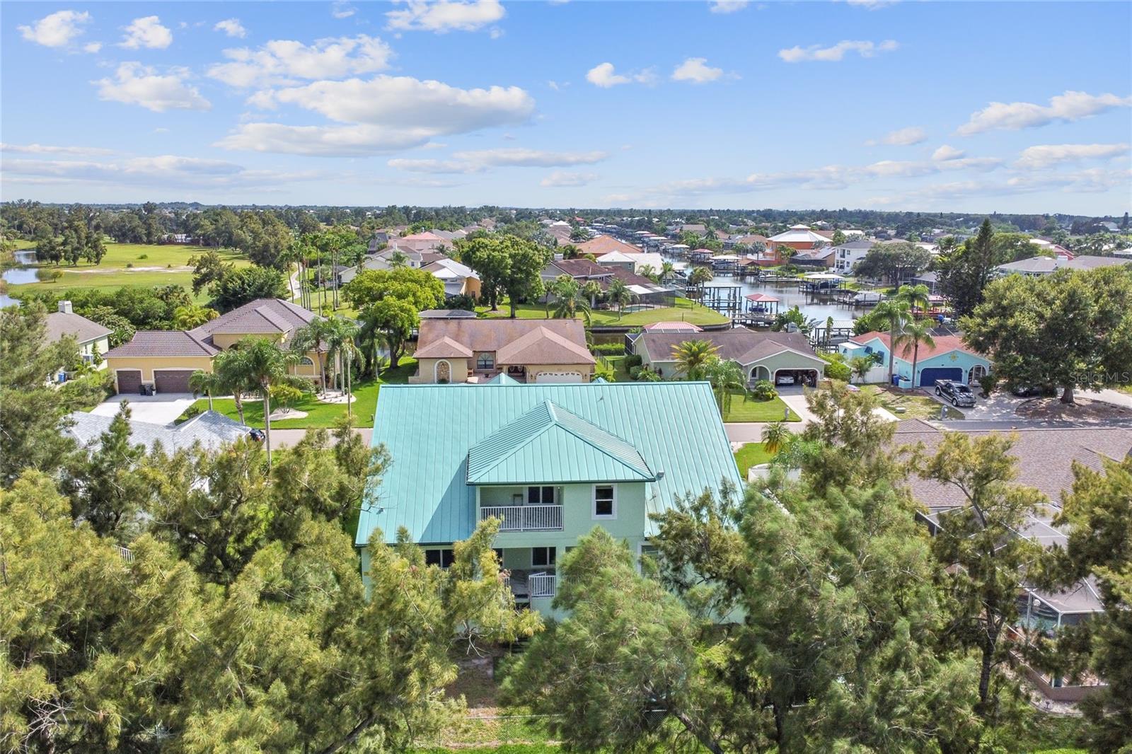 711 EAGLE LN, APOLLO BEACH, FL, 33572
