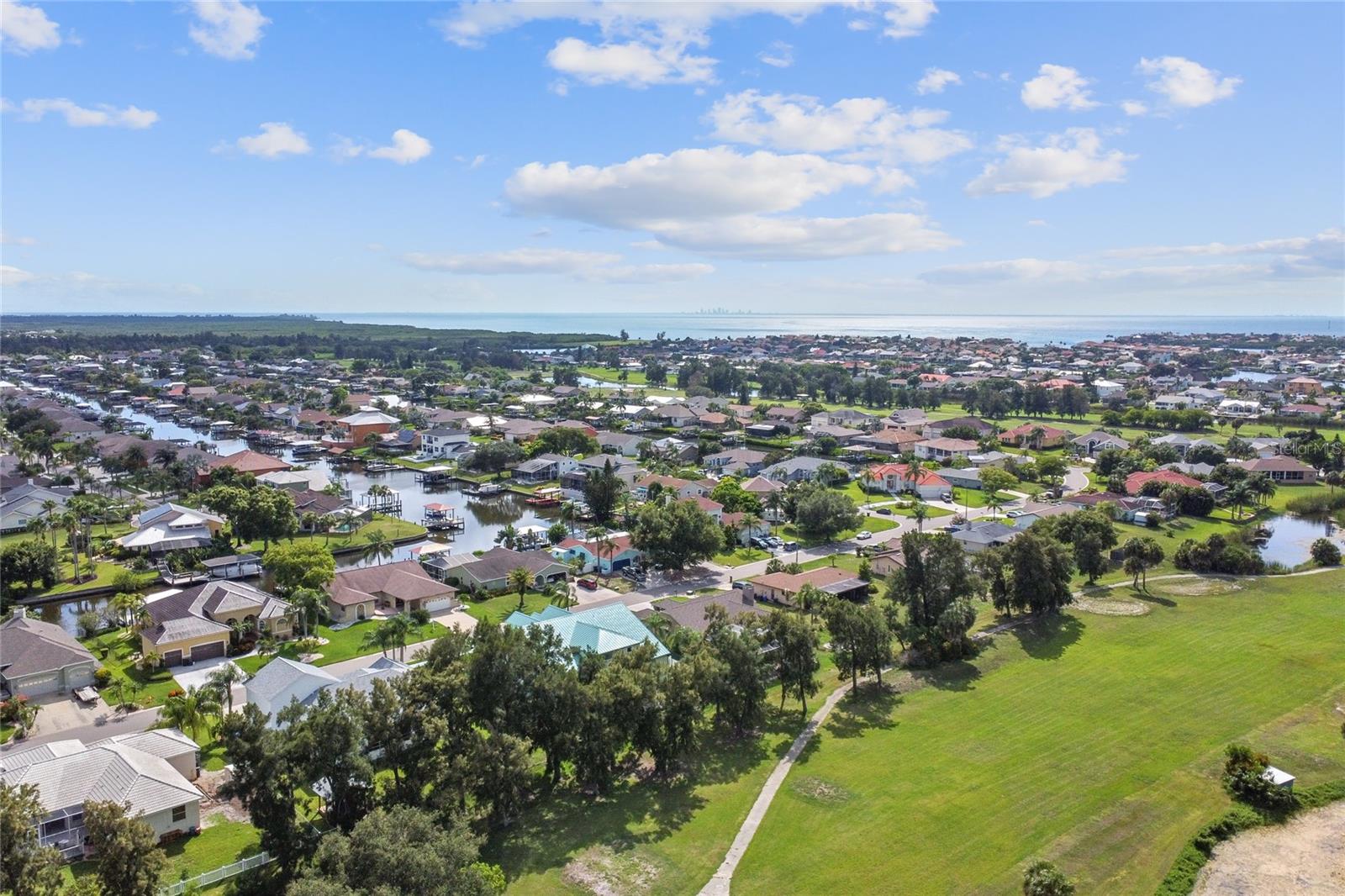 711 EAGLE LN, APOLLO BEACH, FL, 33572