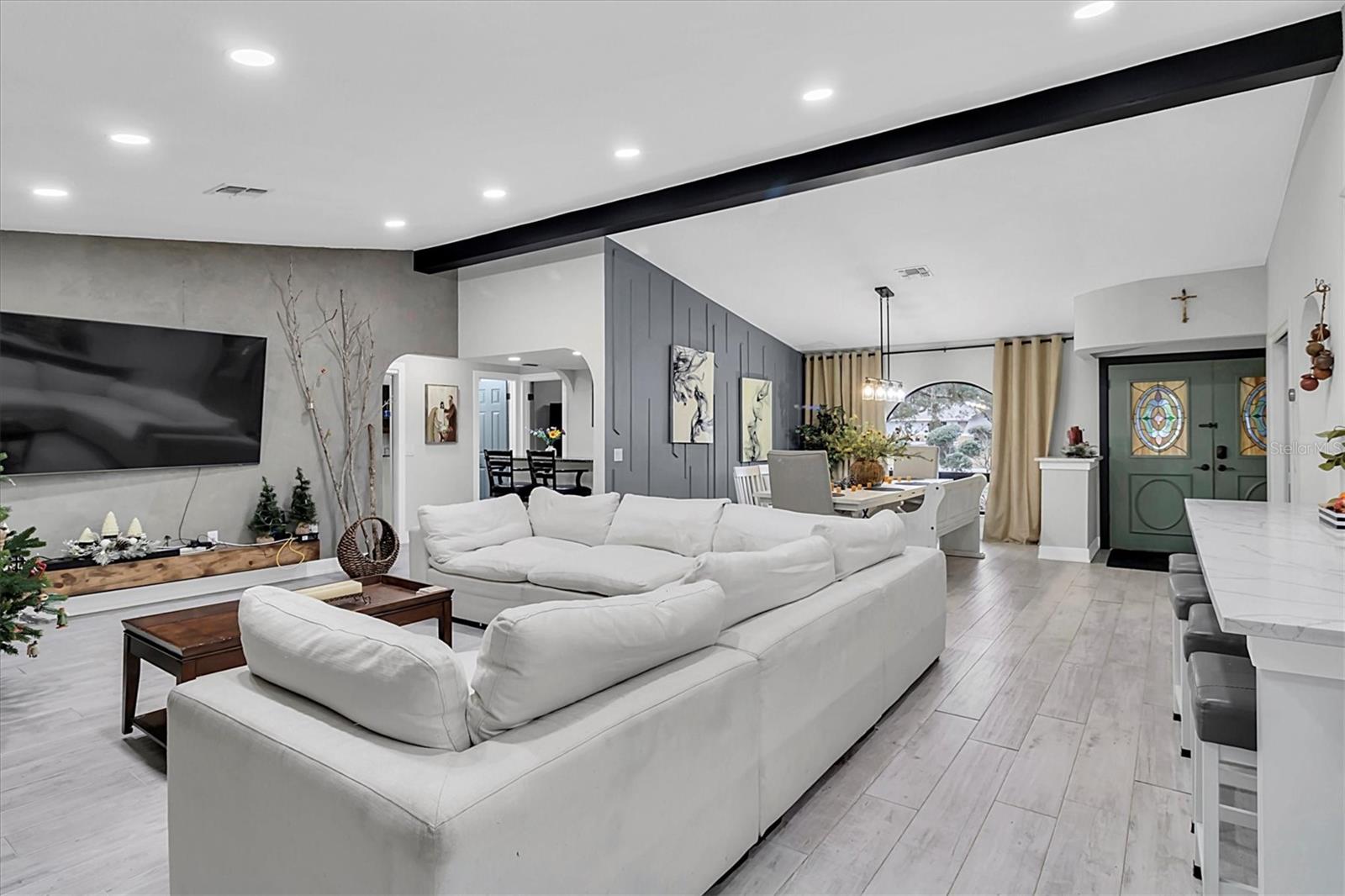 8237 DELAWARE DR, WEEKI WACHEE, FL, 34607
