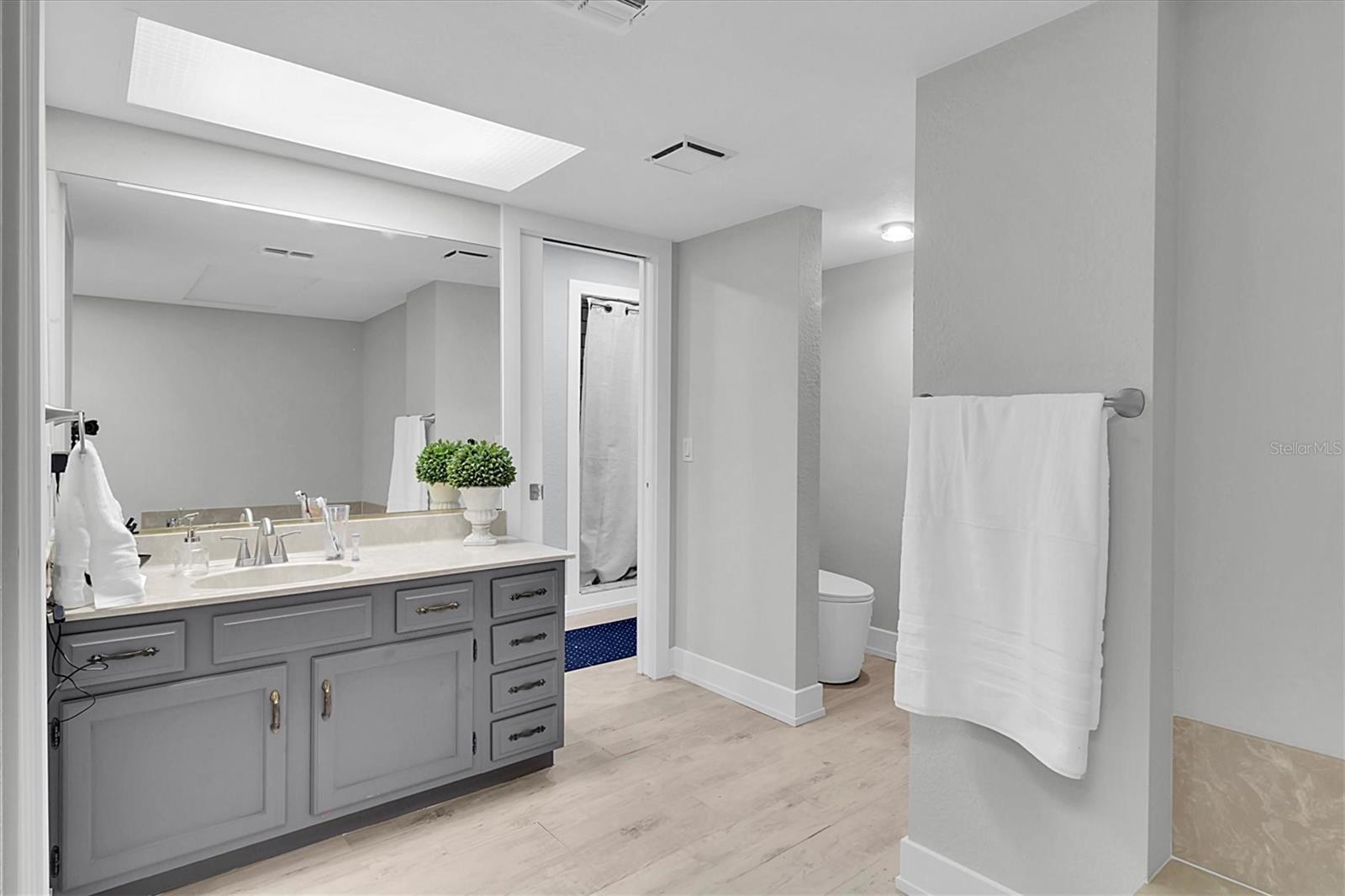 8237 DELAWARE DR, WEEKI WACHEE, FL, 34607