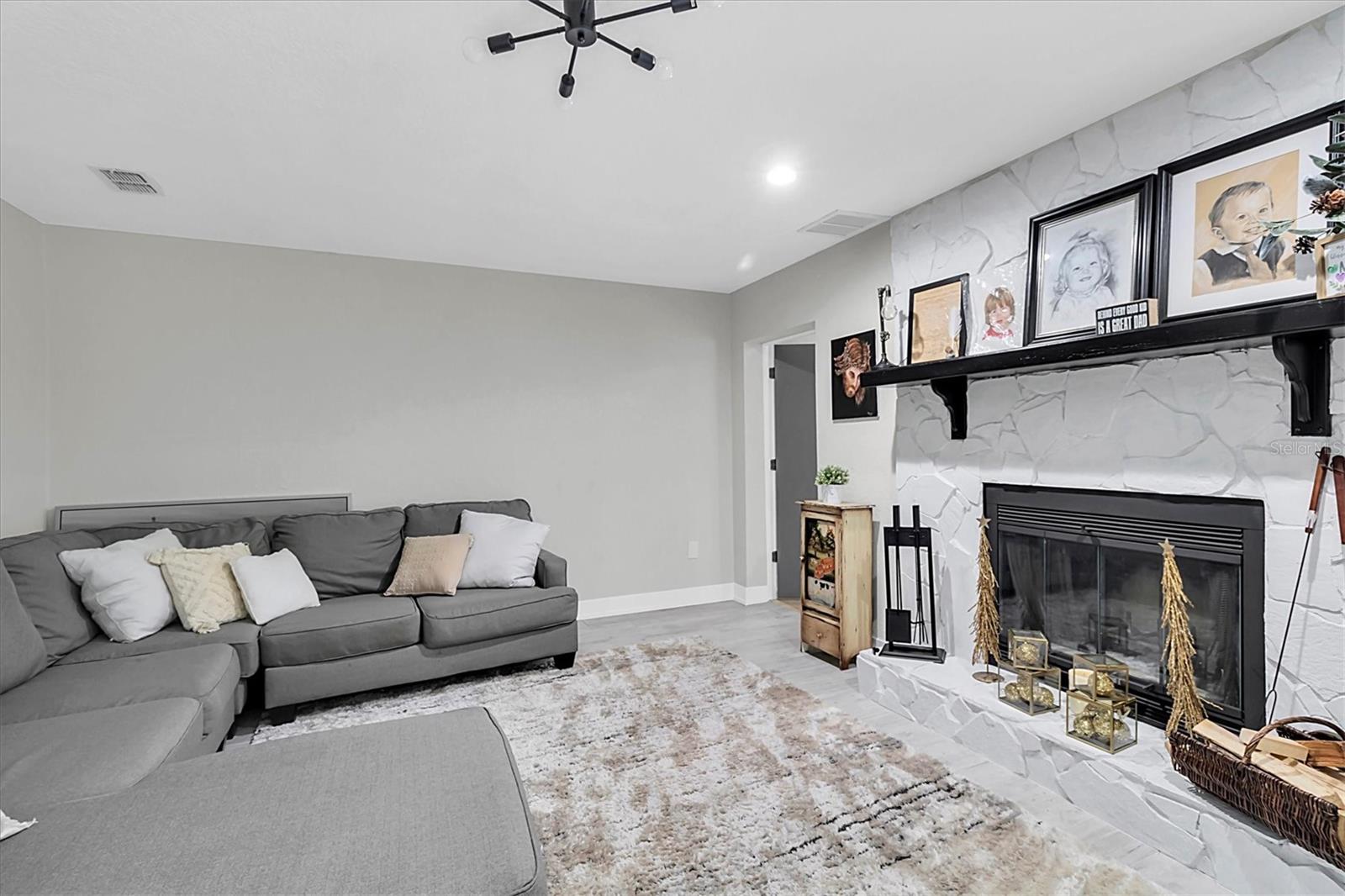 8237 DELAWARE DR, WEEKI WACHEE, FL, 34607