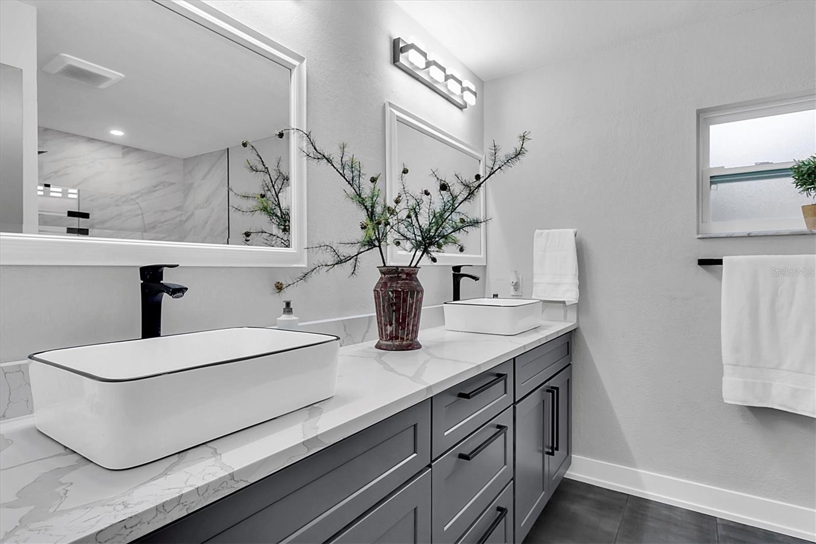 8237 DELAWARE DR, WEEKI WACHEE, FL, 34607