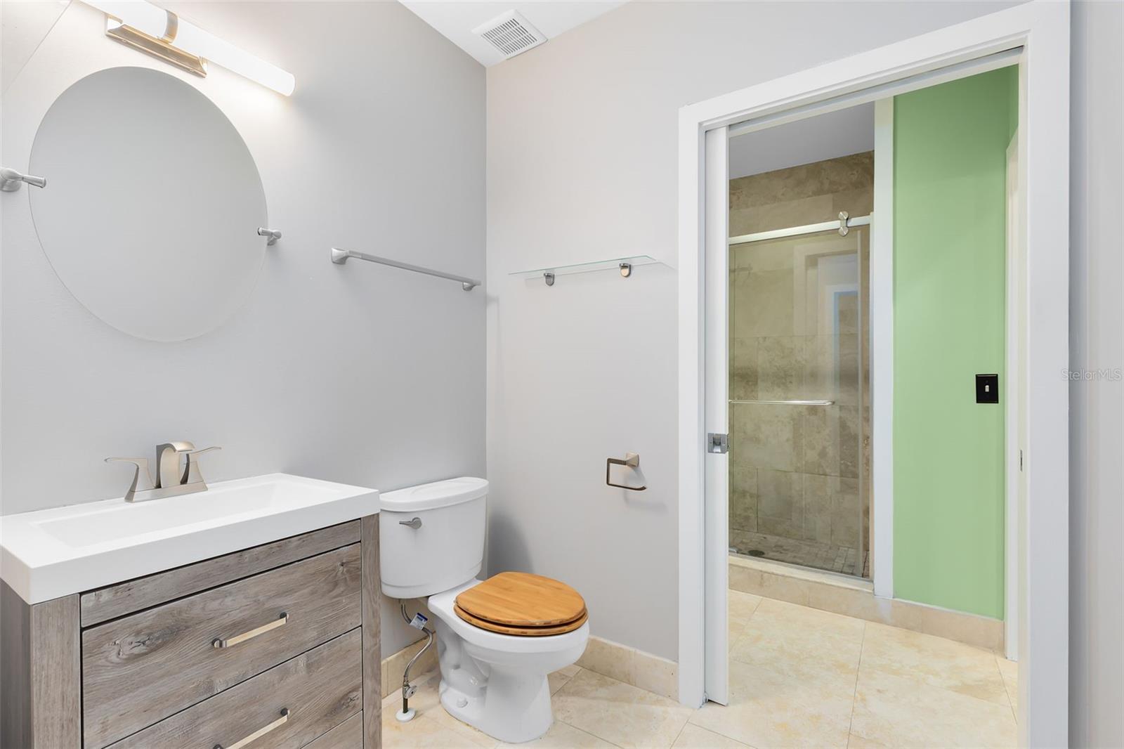 62 W COLONIAL DR #205, ORLANDO, FL, 32801