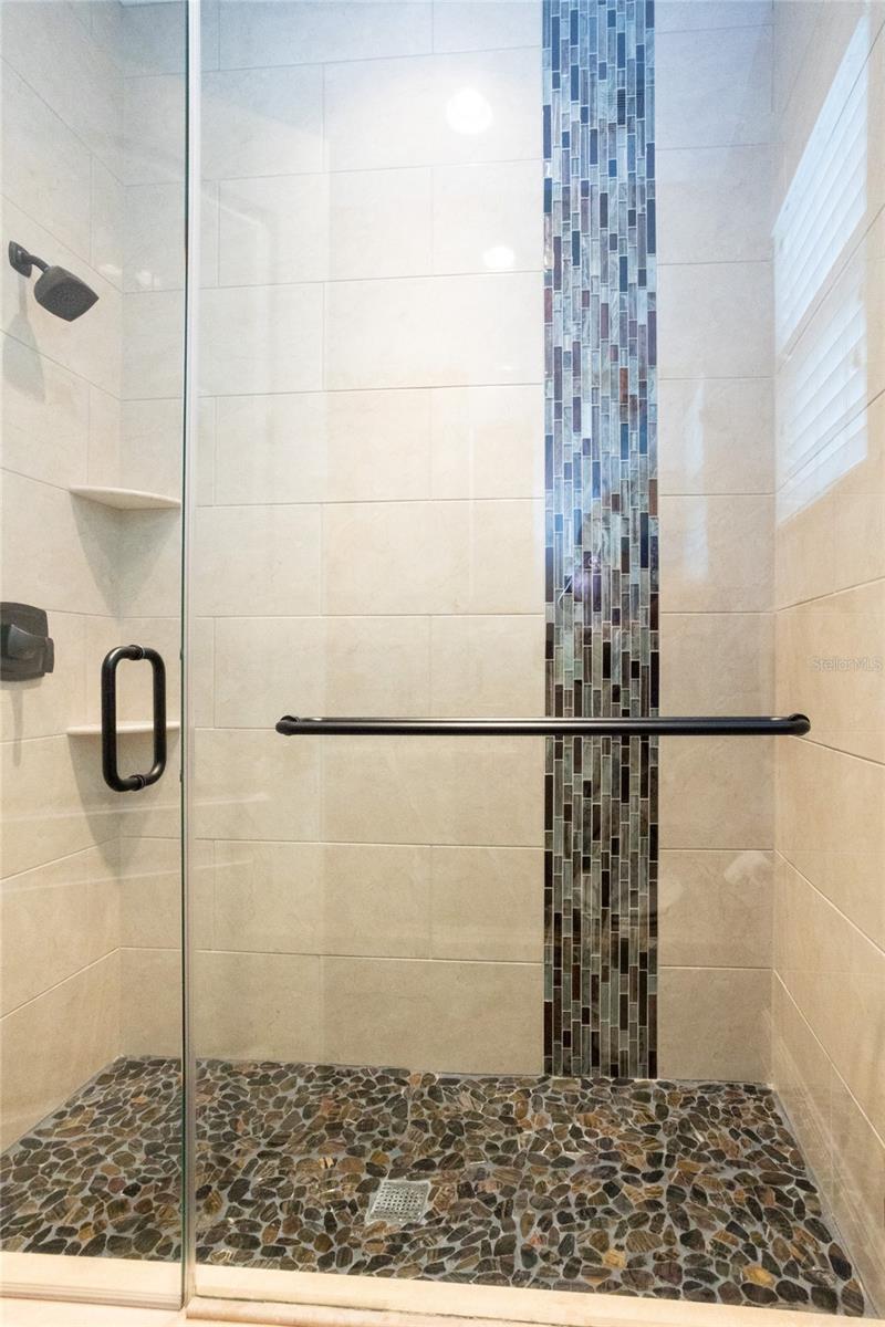 105 WIMBLEDON CT, REDINGTON SHORES, FL, 33708