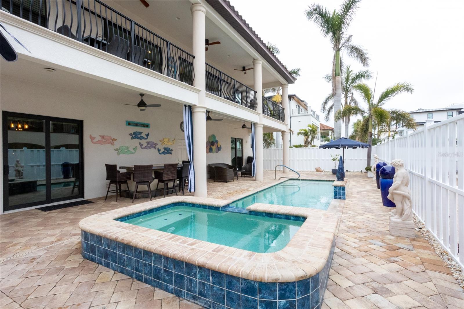 105 WIMBLEDON CT, REDINGTON SHORES, FL, 33708