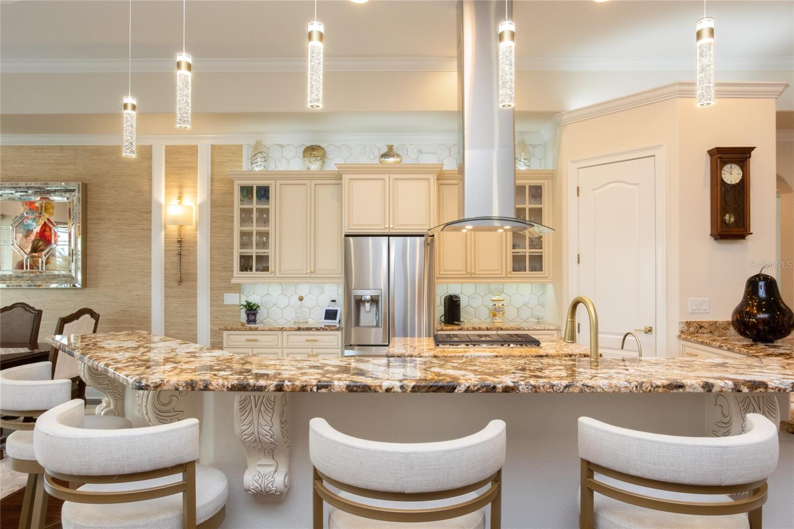 105 WIMBLEDON CT, REDINGTON SHORES, FL, 33708