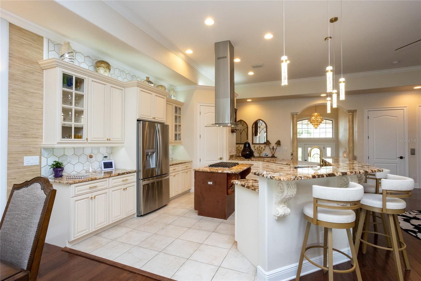 105 WIMBLEDON CT, REDINGTON SHORES, FL, 33708