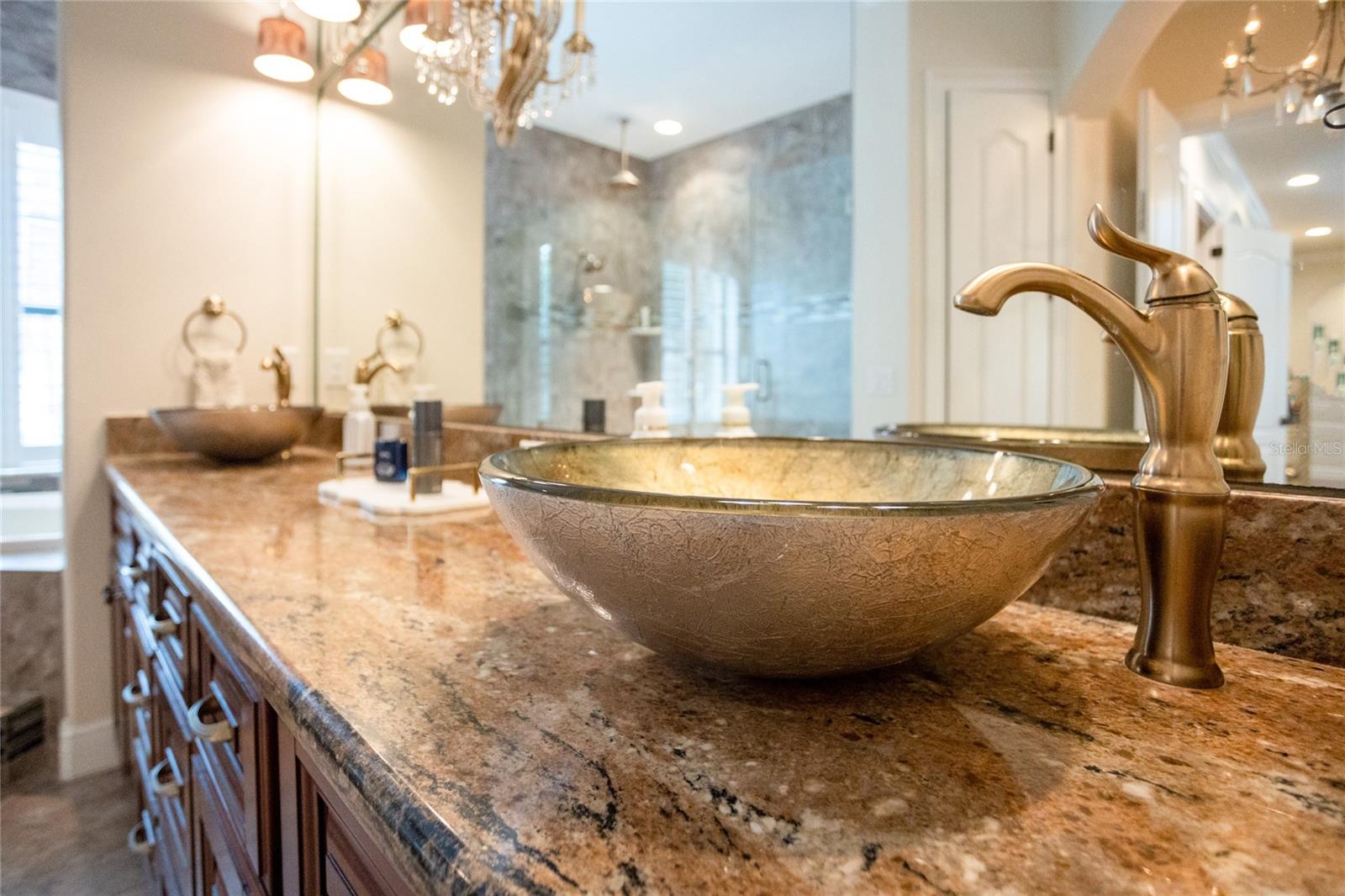 105 WIMBLEDON CT, REDINGTON SHORES, FL, 33708