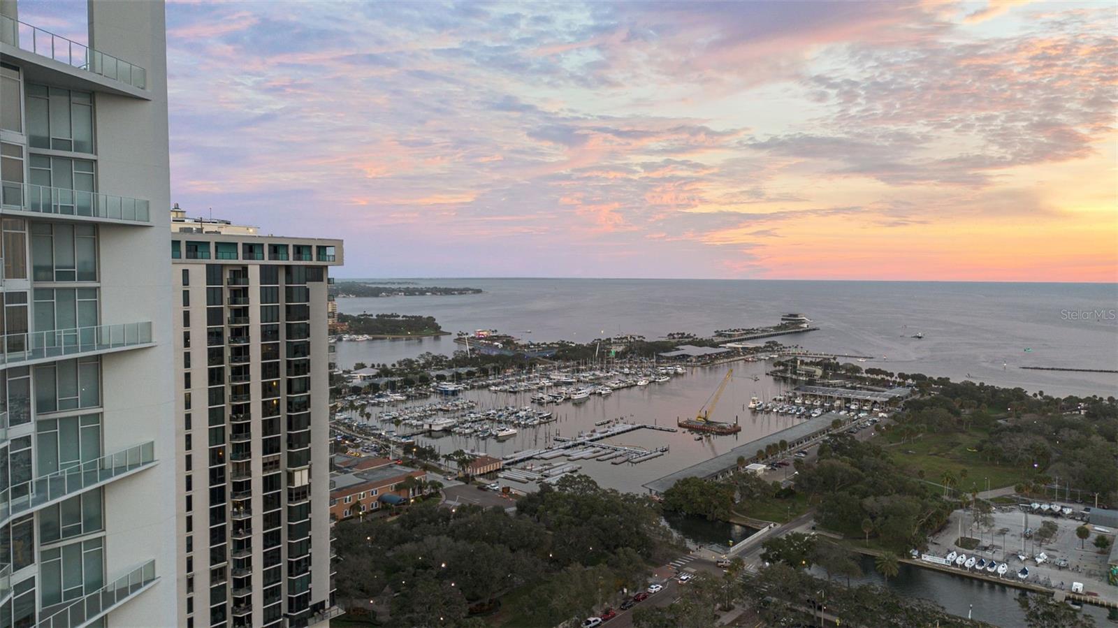 175 1ST ST S #3102, ST PETERSBURG, FL, 33701