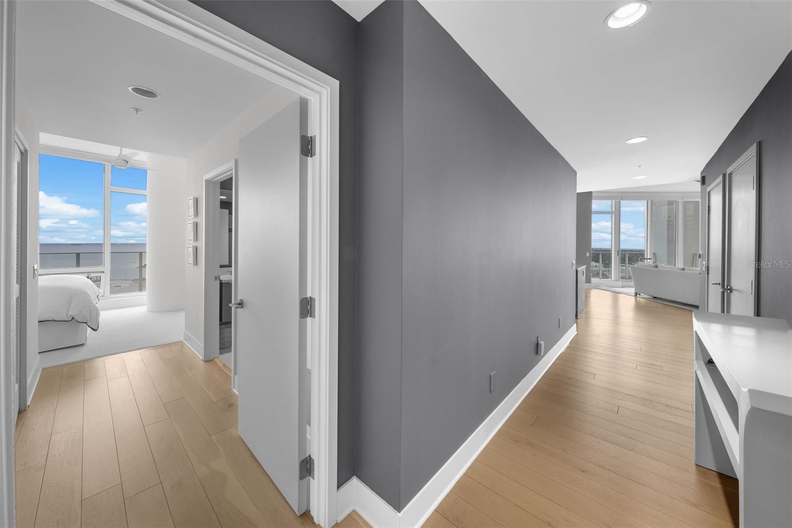 175 1ST ST S #3102, ST PETERSBURG, FL, 33701