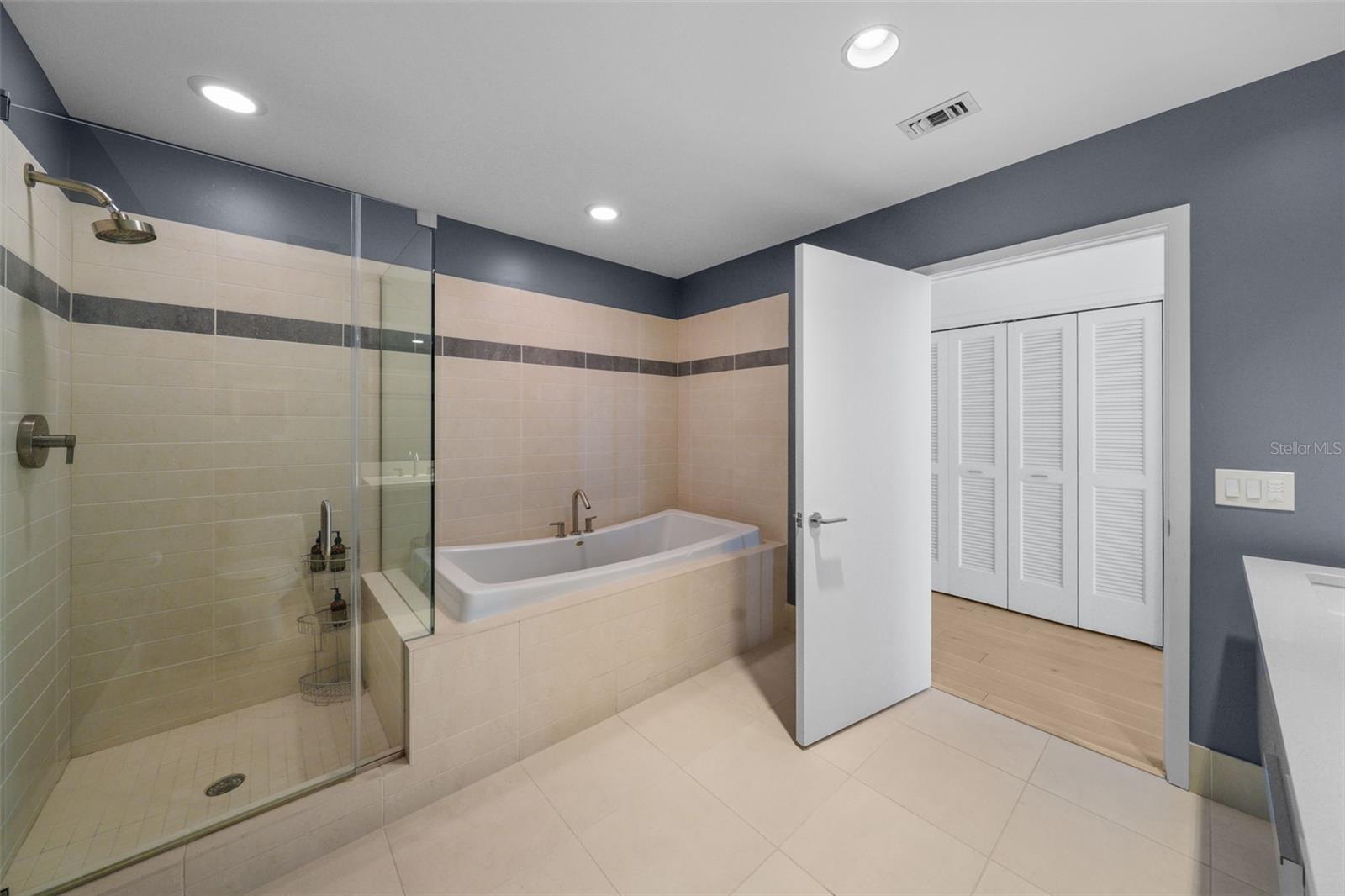 175 1ST ST S #3102, ST PETERSBURG, FL, 33701